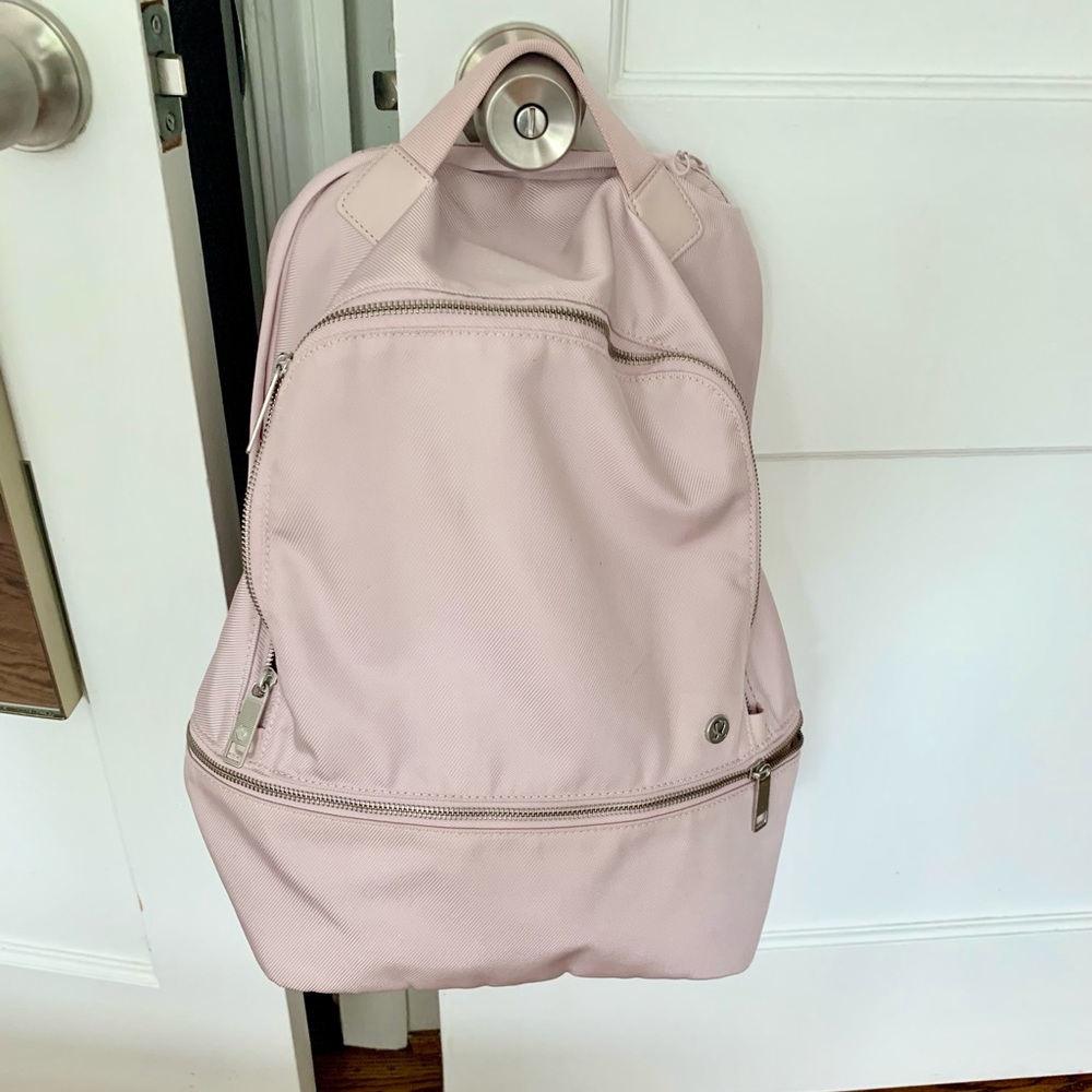 Like New - Lululemon 20 L City Adventure Backpack
